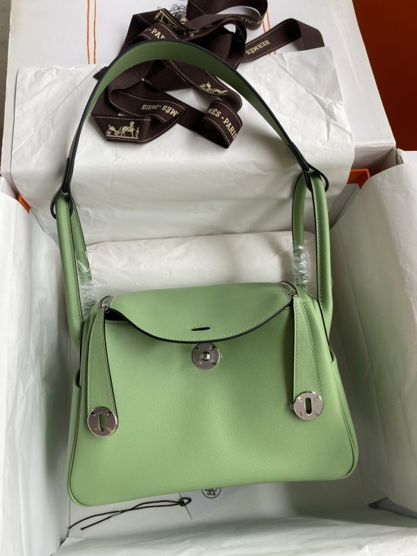 Lindy imported Swift leather avocado green 🥑 wax thread