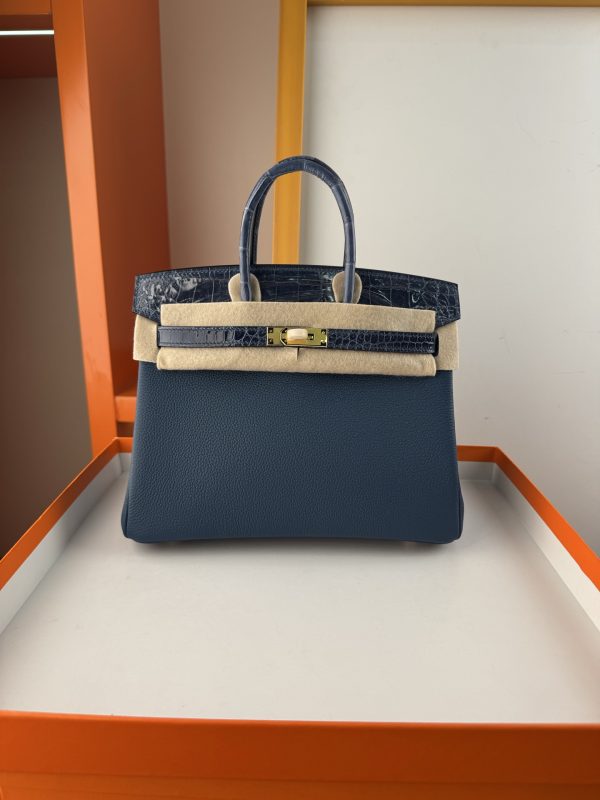 TouchBK; Size 25 Sapphire blue Togo leather and high-gloss crocodile leather Hand-sewn waxed thread All-steel hardware Goatskin lining - Image 2