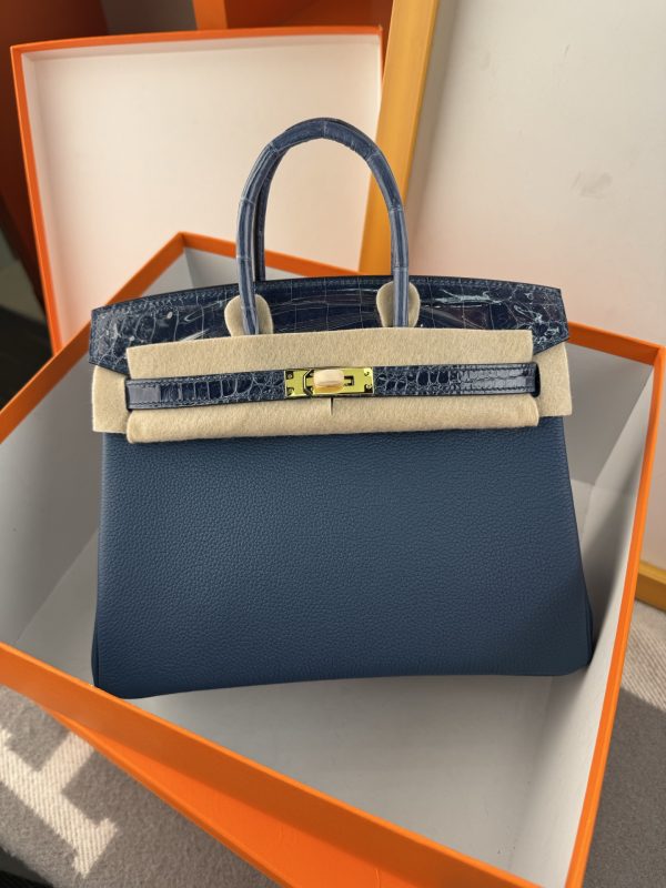 TouchBK; Size 25 Sapphire blue Togo leather and high-gloss crocodile leather Hand-sewn waxed thread All-steel hardware Goatskin lining - Image 9