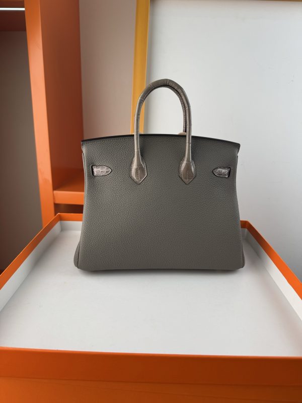 TouchBK; Size 25 Cumulonimbus Grey Togo leather and high-gloss crocodile leather Hand-sewn waxed thread All-steel hardware Goatskin lining - Image 5