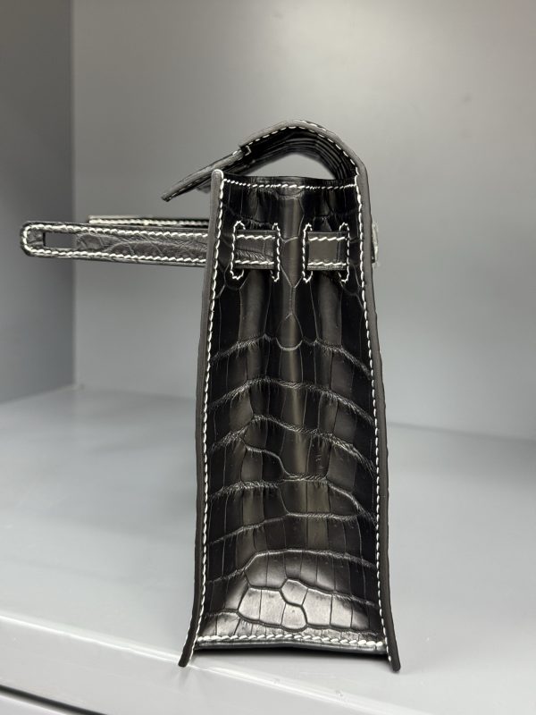 Imported Hcp Nile crocodile matte belly Kelly Danse dance bag size; 22X17X7💕 - Image 8