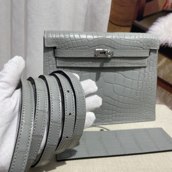Imported American crocodile matte belly Kelly Danse dance bag size; 22X17X7💕 - Image 2