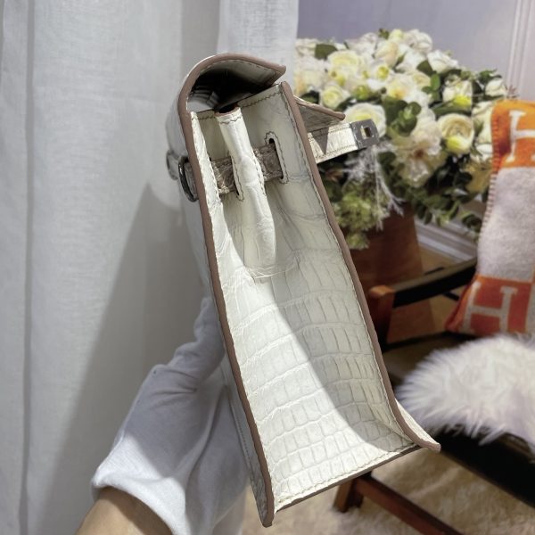 Imported crocodile matte belly Kelly Danse dance bag Himalayan white size; 22X17X7💕 - Image 5