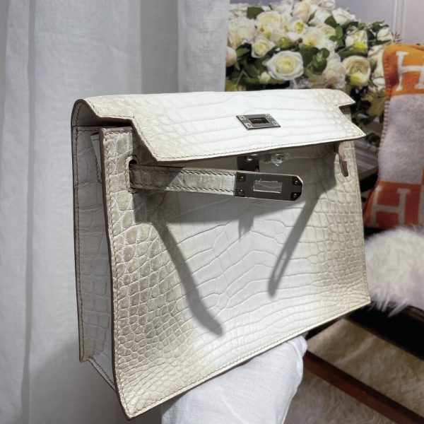 Imported crocodile matte belly Kelly Danse dance bag Himalayan white size; 22X17X7💕 - Image 7
