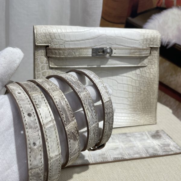 Imported crocodile matte belly Kelly Danse dance bag Himalayan white size; 22X17X7💕 - Image 9