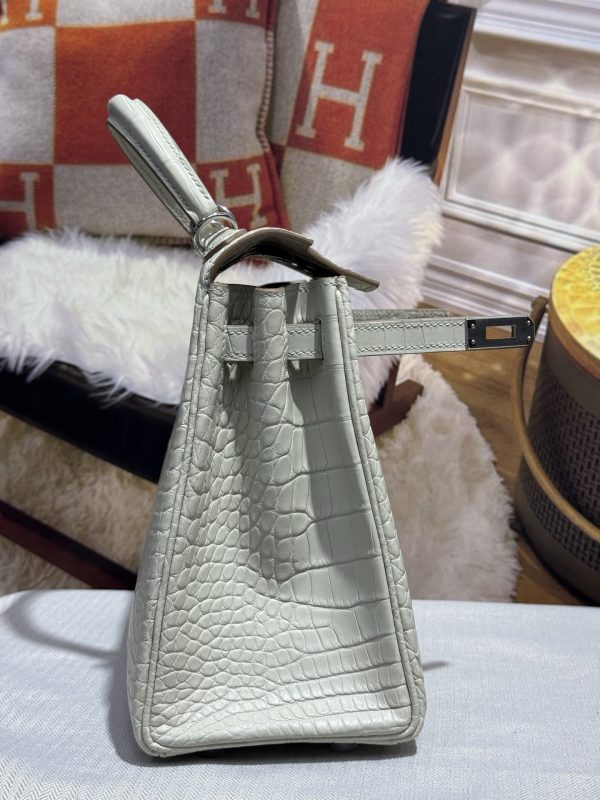 Kelly25 imported American matte crocodile leather, glacier white, made of three pieces of leather, with imported sheepskin lining, full set of hand-nailed hardware [color] - Image 5