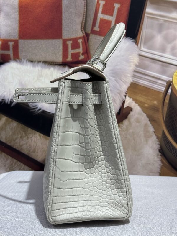 Kelly25 imported American matte crocodile leather, glacier white, made of three pieces of leather, with imported sheepskin lining, full set of hand-nailed hardware [color] - Image 6