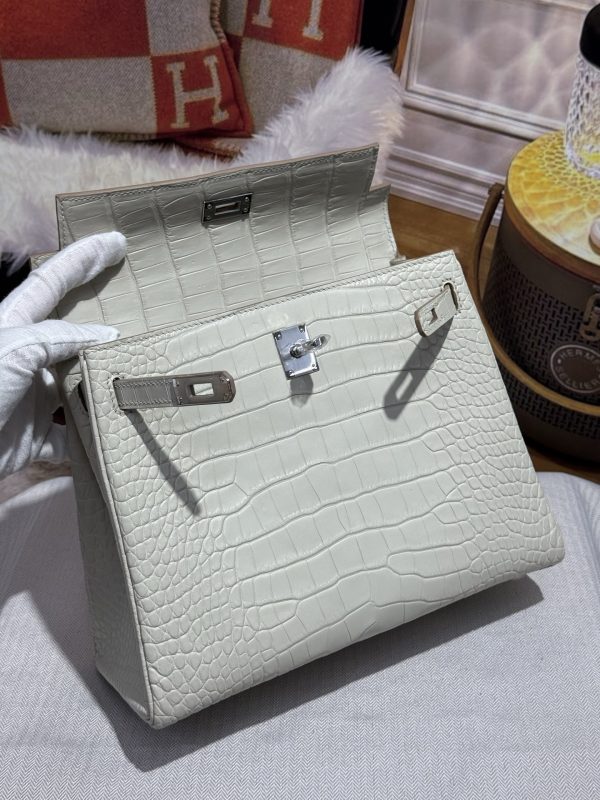 Kelly25 imported American matte crocodile leather, glacier white, made of three pieces of leather, with imported sheepskin lining, full set of hand-nailed hardware [color] - Image 7