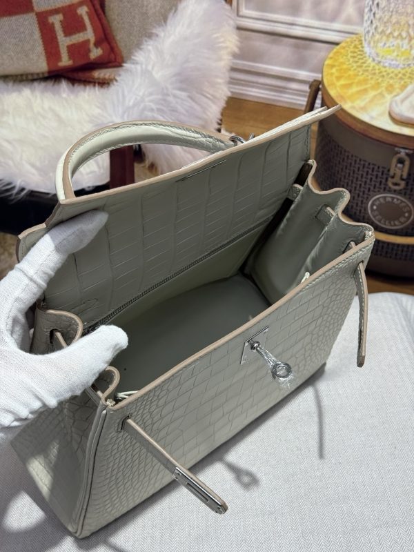 Kelly25 imported American matte crocodile leather, glacier white, made of three pieces of leather, with imported sheepskin lining, full set of hand-nailed hardware [color] - Image 8