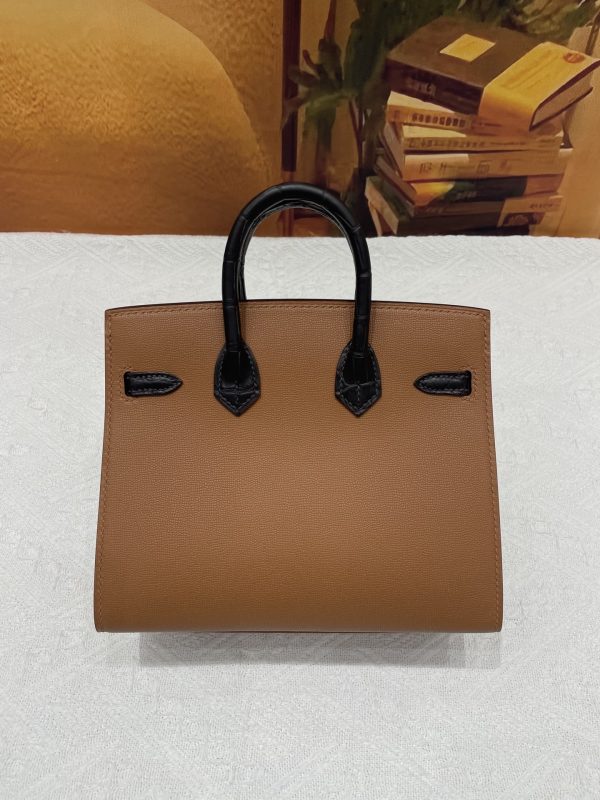 Siam Platinum 20 Brown House Bag in stock🌹 - Image 5